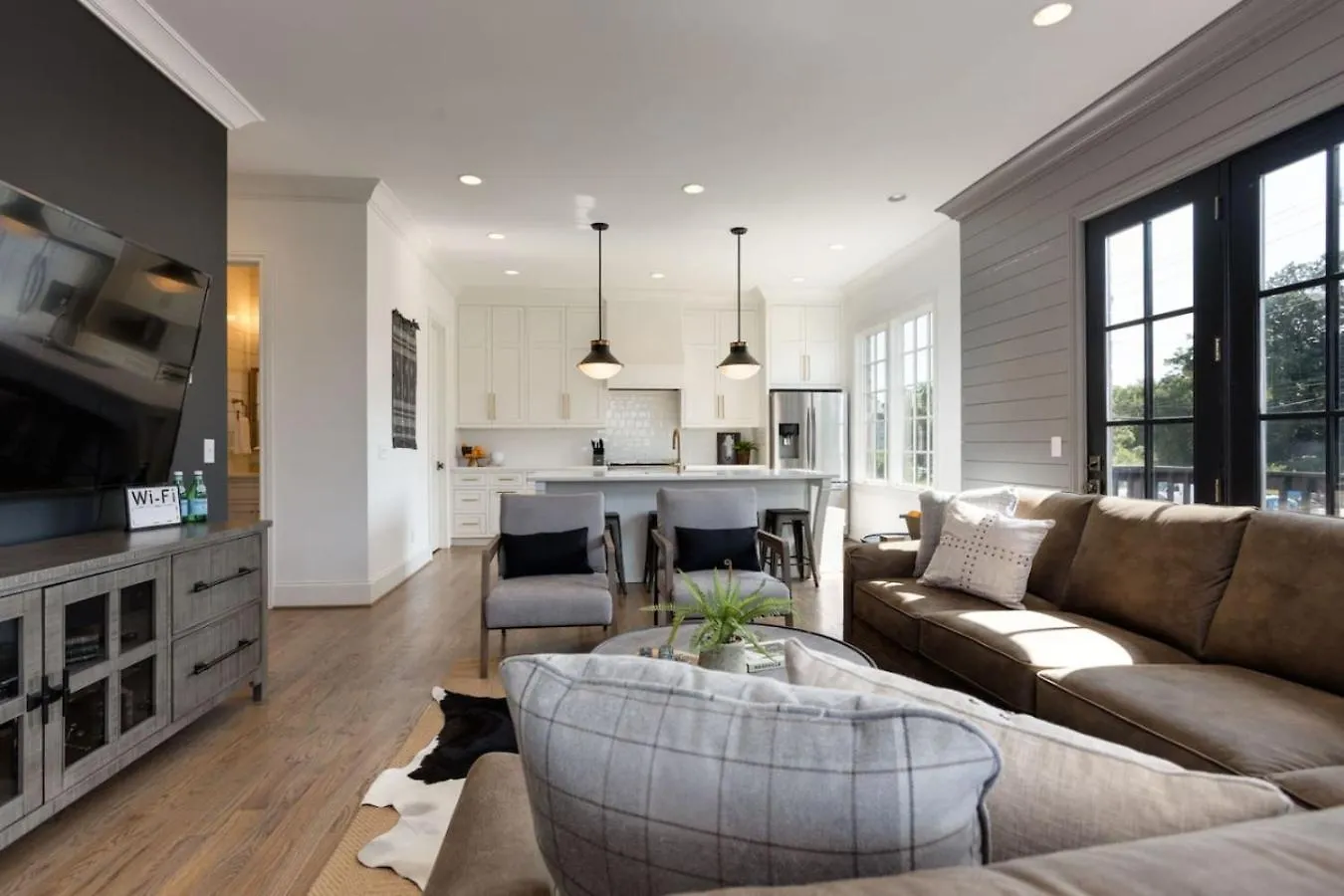 Downtown Luxury Large Townhome Lots Of Beds Nashville 0*,  Estados Unidos da América