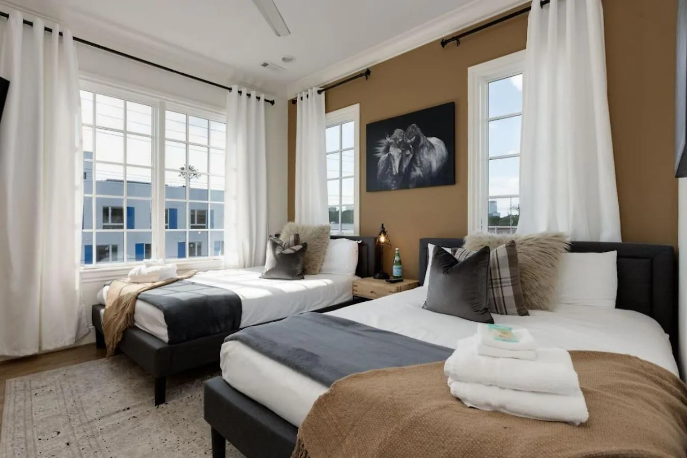 Casa de Férias Downtown Luxury Large Townhome Lots Of Beds Nashville